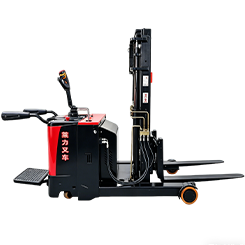Reach Trucks 